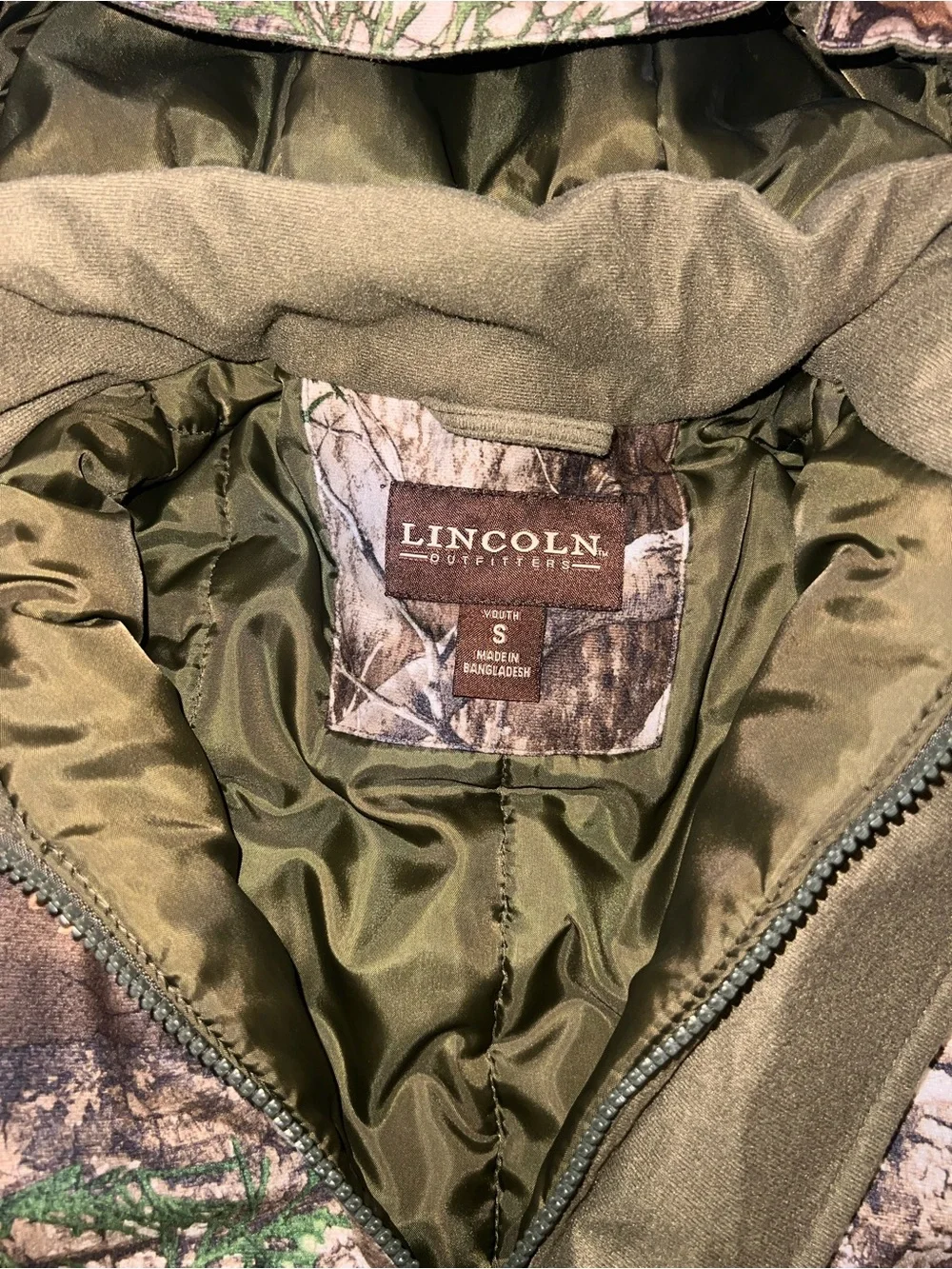 Boys size Small - Lincoln Outfitters Realtree-Style Camo Jacket - Olive Green